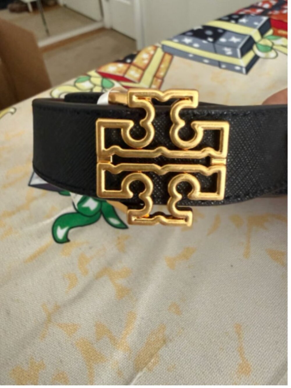 Tory Burch 1” reversible Britten Logo belt size M